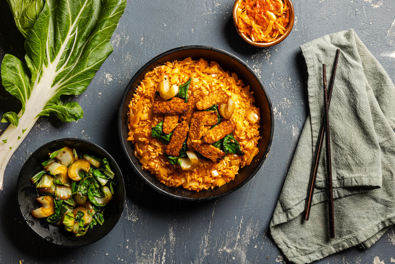 Kimchi fried rice met paksoi en gebakken tempeh Pieter Pot